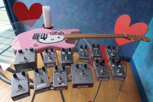 kitty_fuzz_pedals