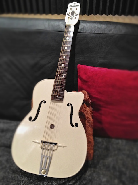 A Plastic Guitar from Half a Century Ago - tonefiend.com